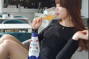 秀人网模特「芝芝 / 芝芝 Booty」私拍特写 醉酒后视频