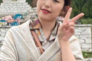 投稿 曝光前任极品反差女 就算是知性美少妇也挡不住如狼似虎年纪