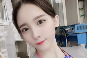 白天上班 晚上兼职！韩国纹身美女 护士