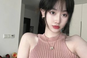 武汉11在校大学生，肤白貌美情商高，谈吐优雅！