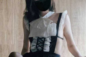 南京大学清纯小学妹『何曼』