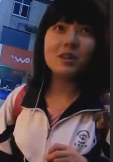 真实搭讪高中生学妹 路边直接