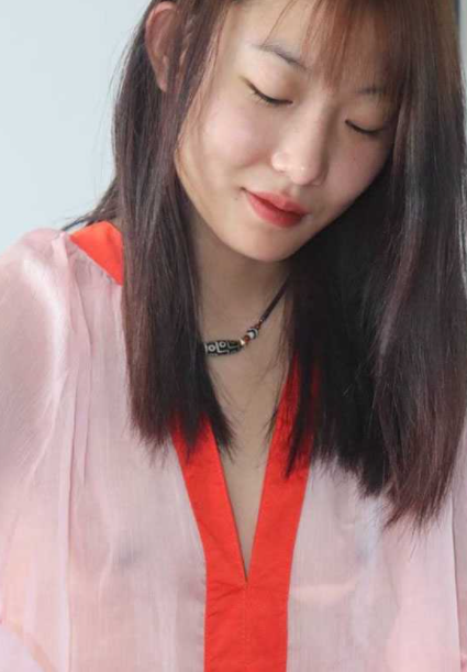 古筝培训班女老实 不小心把发给男友的视频