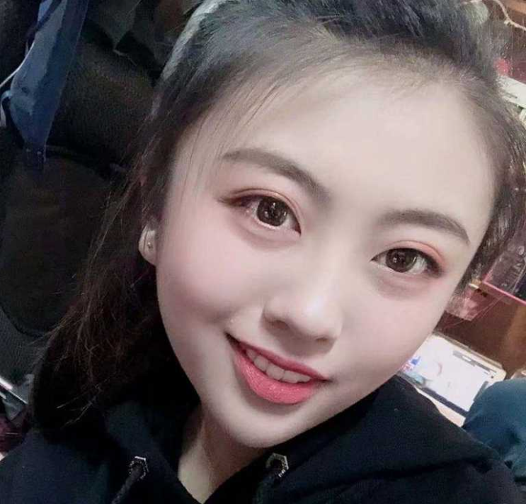 天津市滨海新区28岁美艳公务员