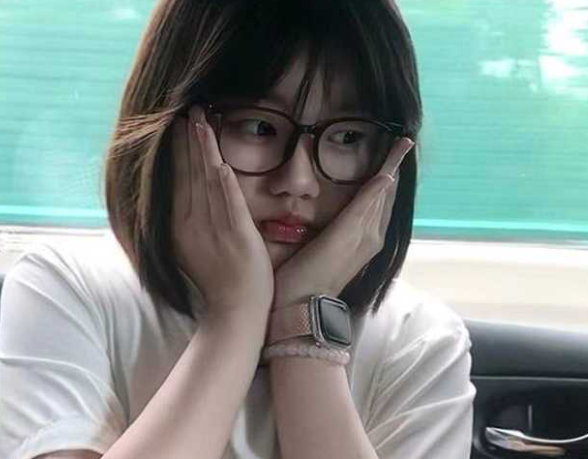 山东济宁极品反差学生妹 王艺璇