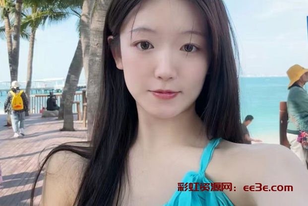 小红书颜值博主 一颗小葡萄 山东菏泽 大1长腿身材极品 被土豪定制诱惑私拍