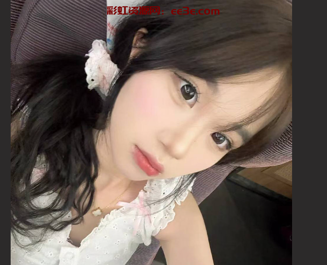 真实兄妹翻车现场！哥哥趁家中没人与亲妹妹