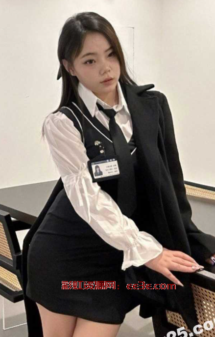 台湾巨纯妹 黄郁珊 被潜规则视频流出 酒店里被老板