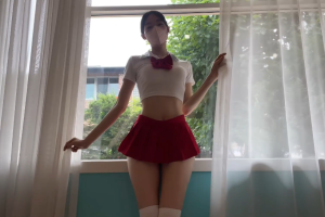 韩国模特Evelyncosplay水手?制服