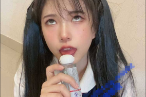 重磅！微博红人顶级容颜萝莉正妹【倦倦喵】