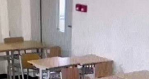 山东招远 烟台黄金职业学院 小情侣教室被监控拍到曝光