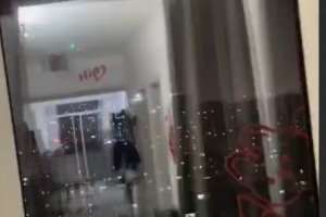 抖音热瓜！吉林长春 独居女子遭无人机连续两天TP！刚洗完澡后没穿衣服做运动视频被爆出！