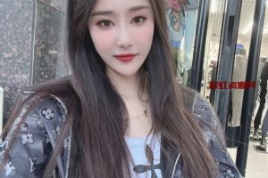 武汉 ♥️  （路西斐尔?） •年龄/Age 1999       身高/Height 175CM   体重/Weight    53kg。