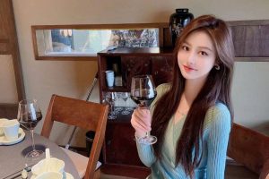 #上海 #静安  李时御 ：02年 身高172