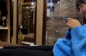 唐哥嬳刚认识的 178cm 时装走秀模特，美女五官立体单眼皮正经良家女孩