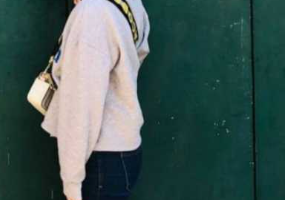 颜值清纯女教师背着男友