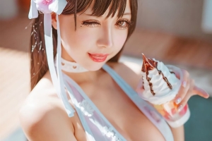 沖田凜花Rinka 碧蓝航线爱宕泳池