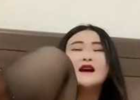 快手 甜美小娇娇 美颜成精穿着黑丝狂热