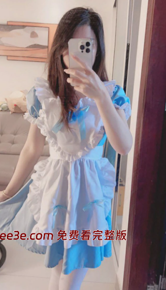 云南大理护理职业学院 张晓庆 电影院翘臀