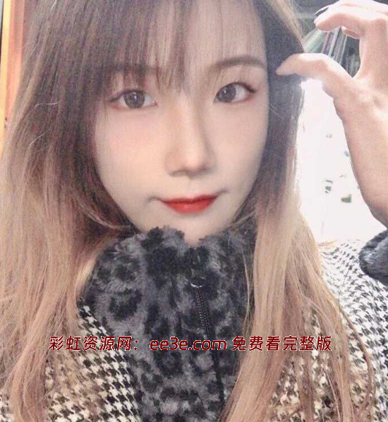 外表清纯的女神竟是吃